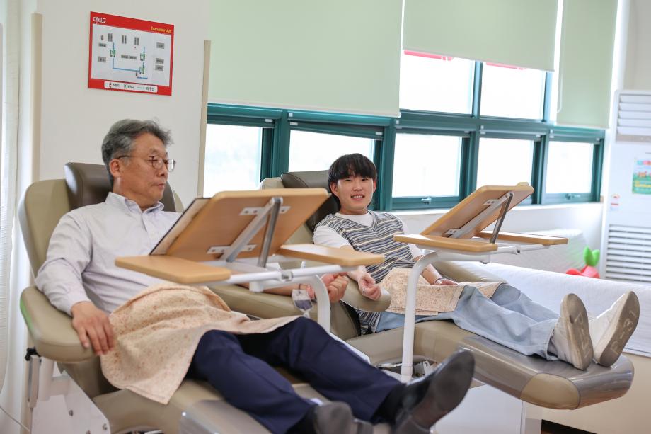 대학 구성원과 학생회 손잡고 헌혈 문화 확산에 앞장서다 4