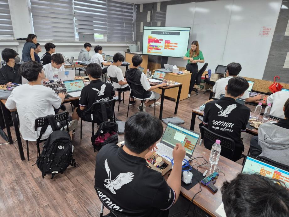 상지대 메이커스페이스, 원주고등학교 진로체험 캠프 진행 5