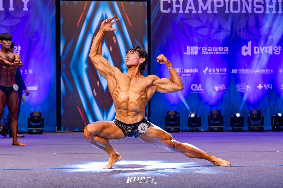 체육학전공 신승엽 학생, 전국대학연합 보디빌딩대회 그랑프리 수상 4
