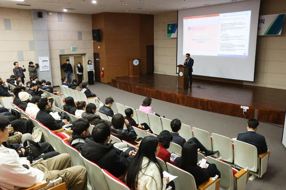 다양한 국적의 신입생 한자리에... 상지대 외국인 유학생 입학식 열려 9