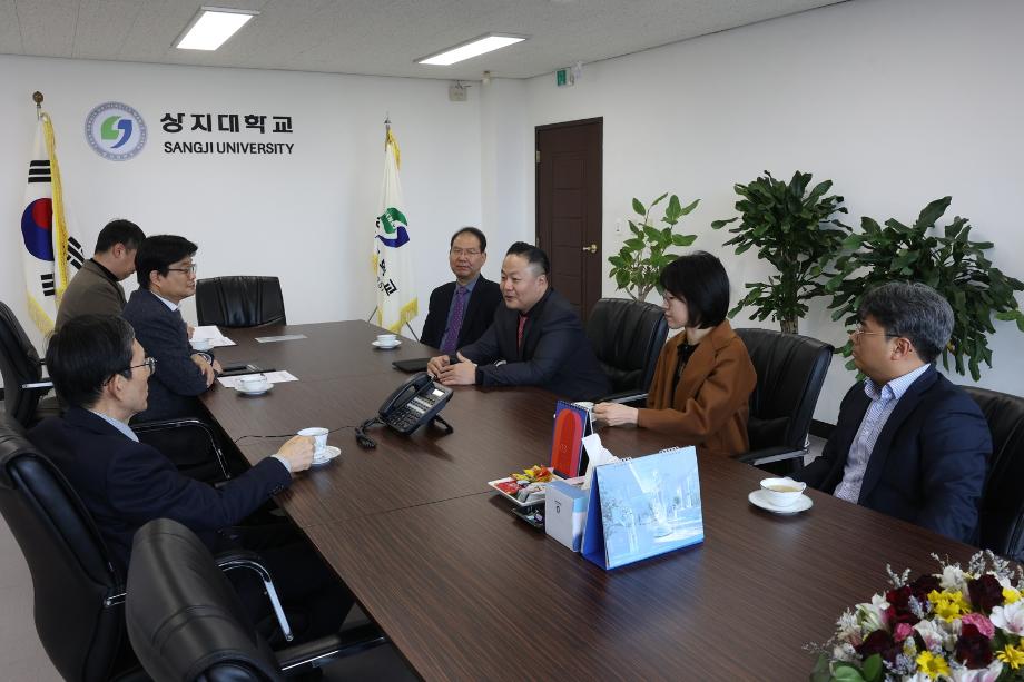 한의학과 동문 이주영 원장, 한의학연구소 발전 위해 기부 5