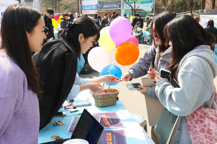 중앙동아리 한눈에...'Colorful Zone'으로 만나는 캠퍼스 활기 17