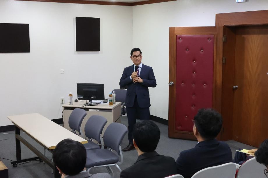 지역정책연구소 '지방선거 보도의 실태와 지역 공론장 회복전략' 공동세미나 개최 7