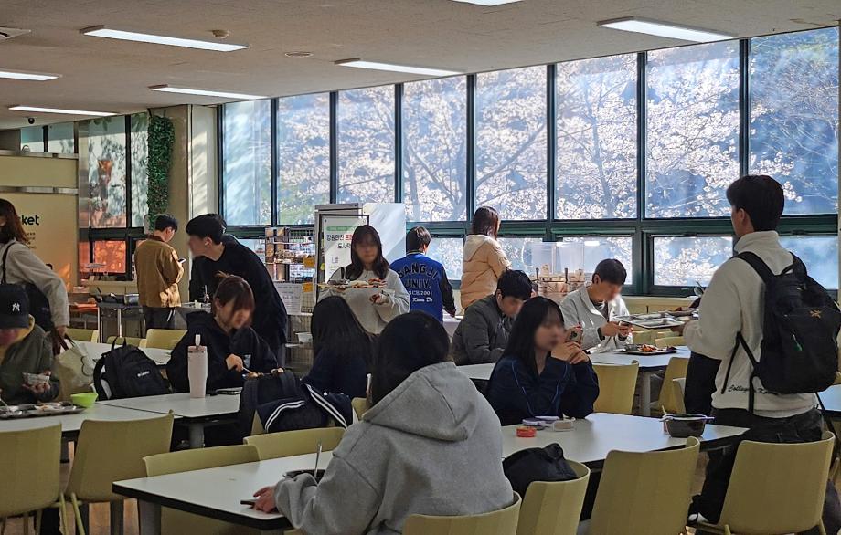 '천원의 아침밥' 8년 연속 운영...이용 학생 꾸준한 증가 5
