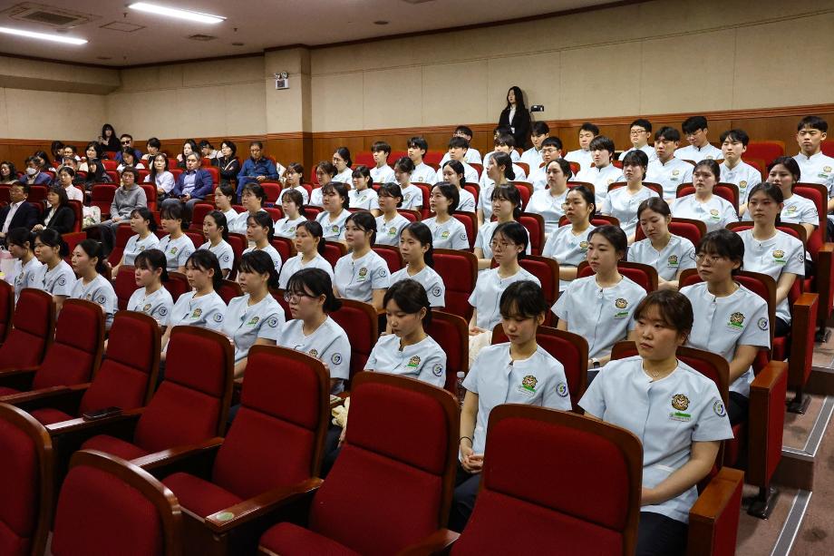 간호학과, '나이팅게일 선서식' 개최 11