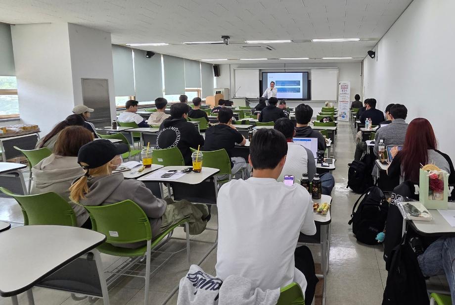 창업지원팀, 창업동아리 발대식 및 특강 개최 9