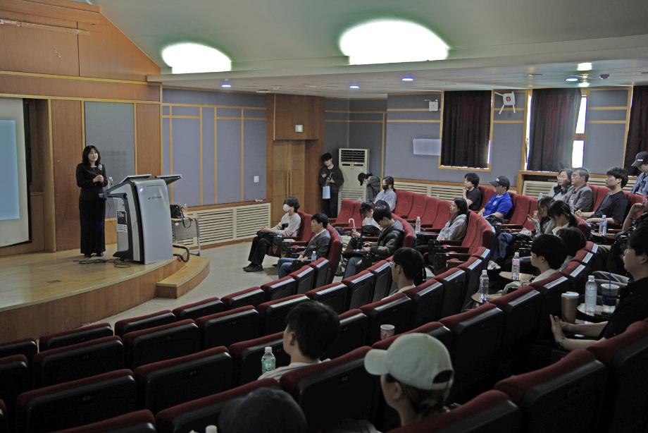 학술정보원, 홍숙영 작가 초청 북콘서트 개최