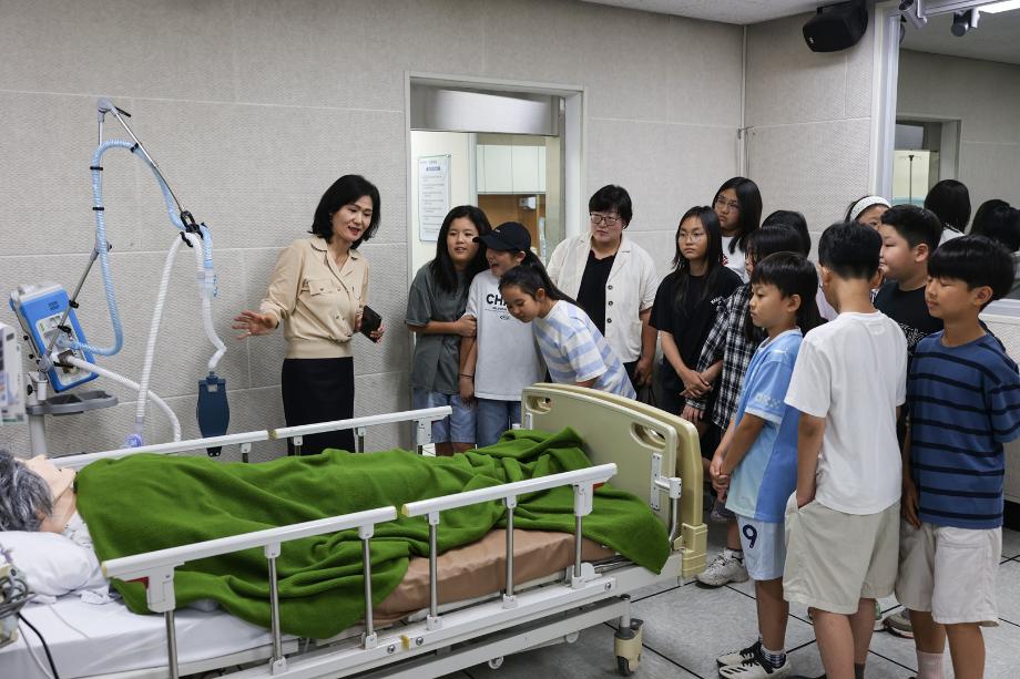 "간호사라는 꿈, 직접 만나봤어요" 상지대 간호학과 어린이 진로체험 6