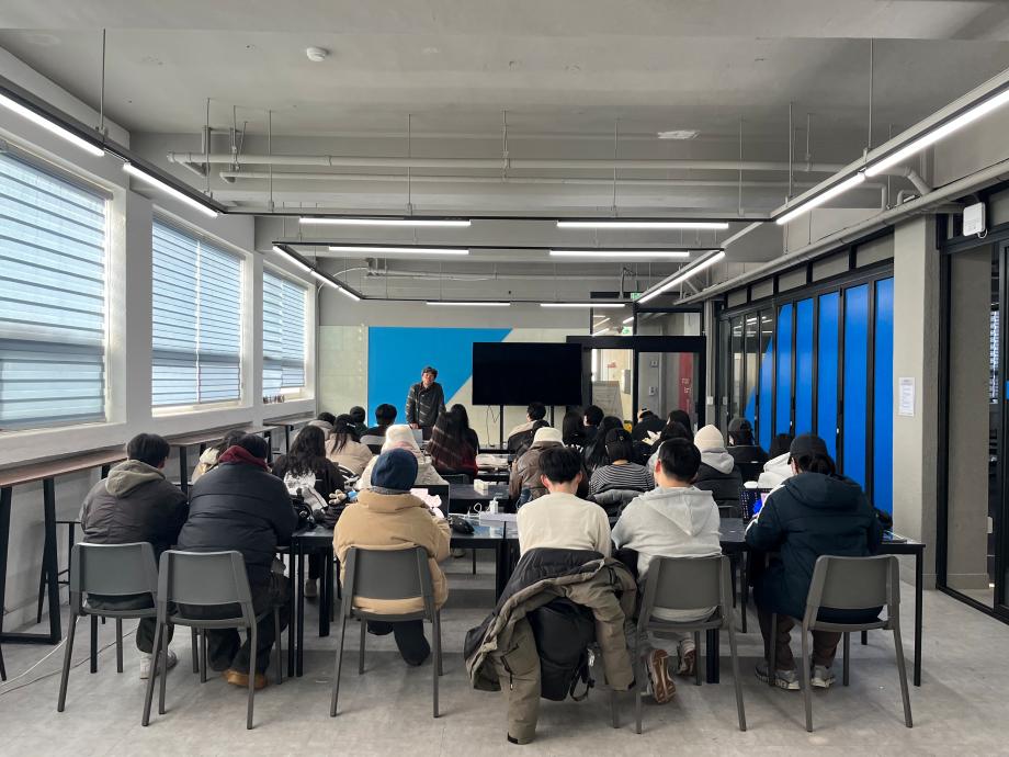 진로특강 2 : 실무 디자이너의 사회적 역할과 책임 3