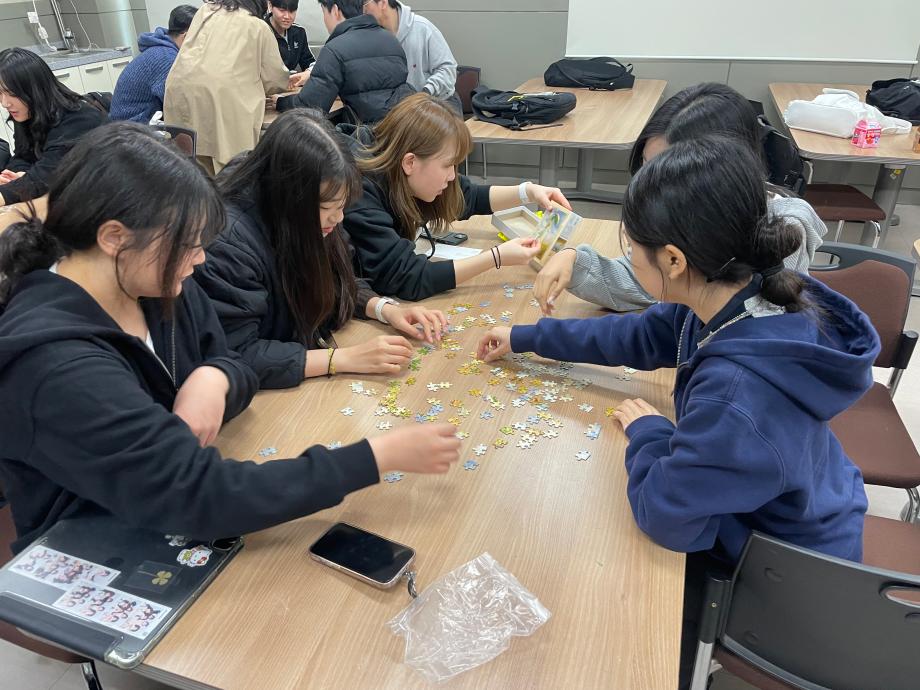 상지대학교 유아교육학과 함께 퍼즐 맞추기 이미지
