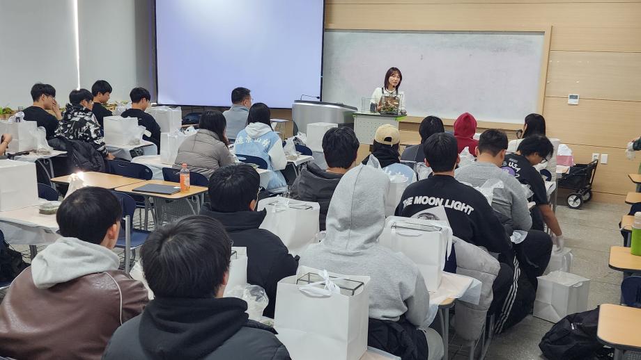 [2-1(바이오신소재)] 이끼를 이용한 녹화제품 만들기 실습 특강 (테라리움 만들기) 9