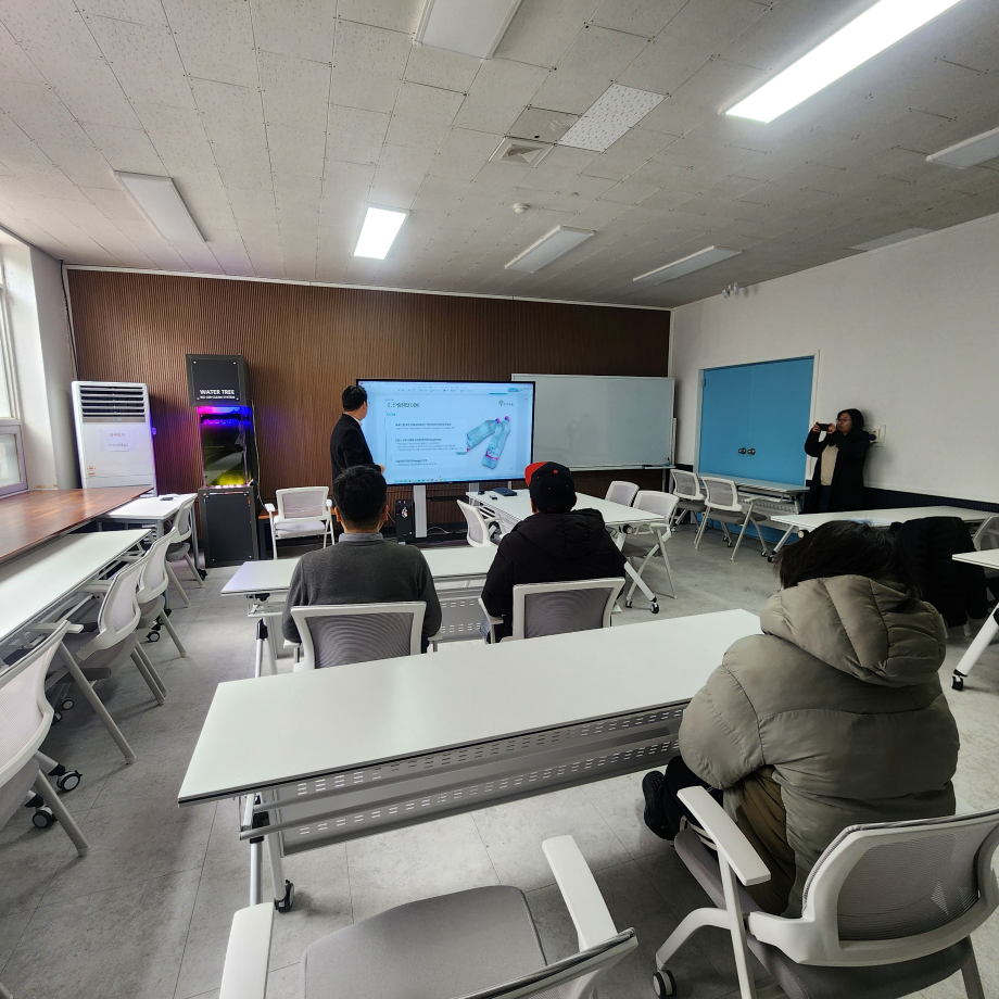 [2-1(바이오신소재)] 전문가특강 (살만한 산촌, 산림의 미래 건강한 숲과 사람 워터커뮤니케이션 (산림 휴양과 물)) 4